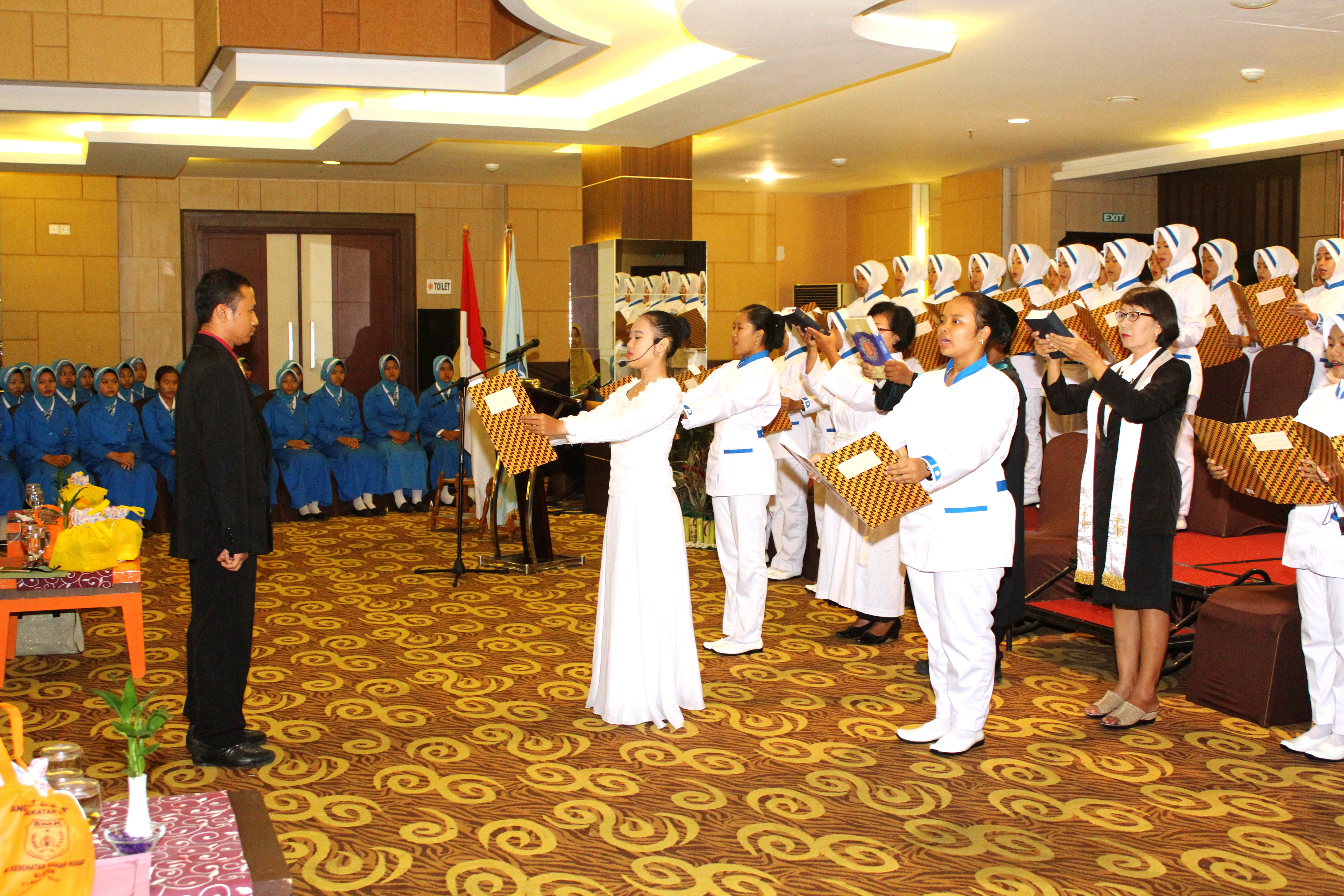Angkat Janji Siswa